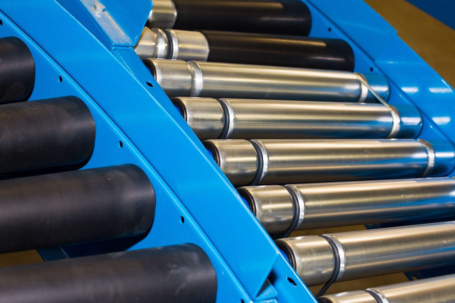 山房工業株式会社